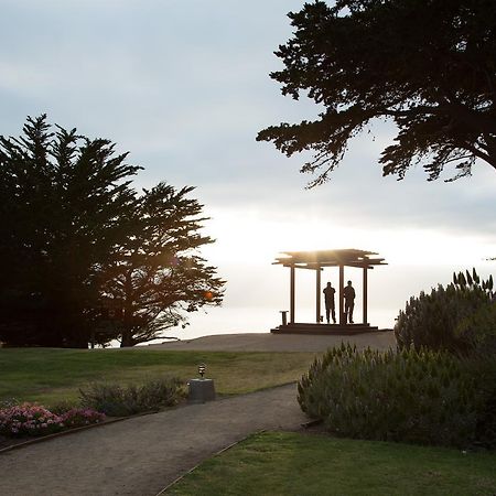Ragged Point Inn Сан Саймън Екстериор снимка