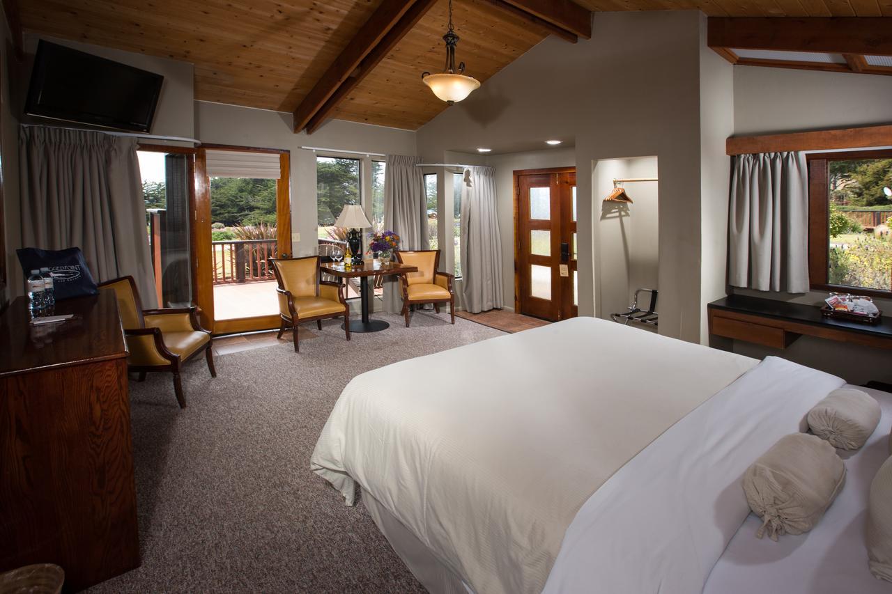 Ragged Point Inn Сан Саймън Екстериор снимка