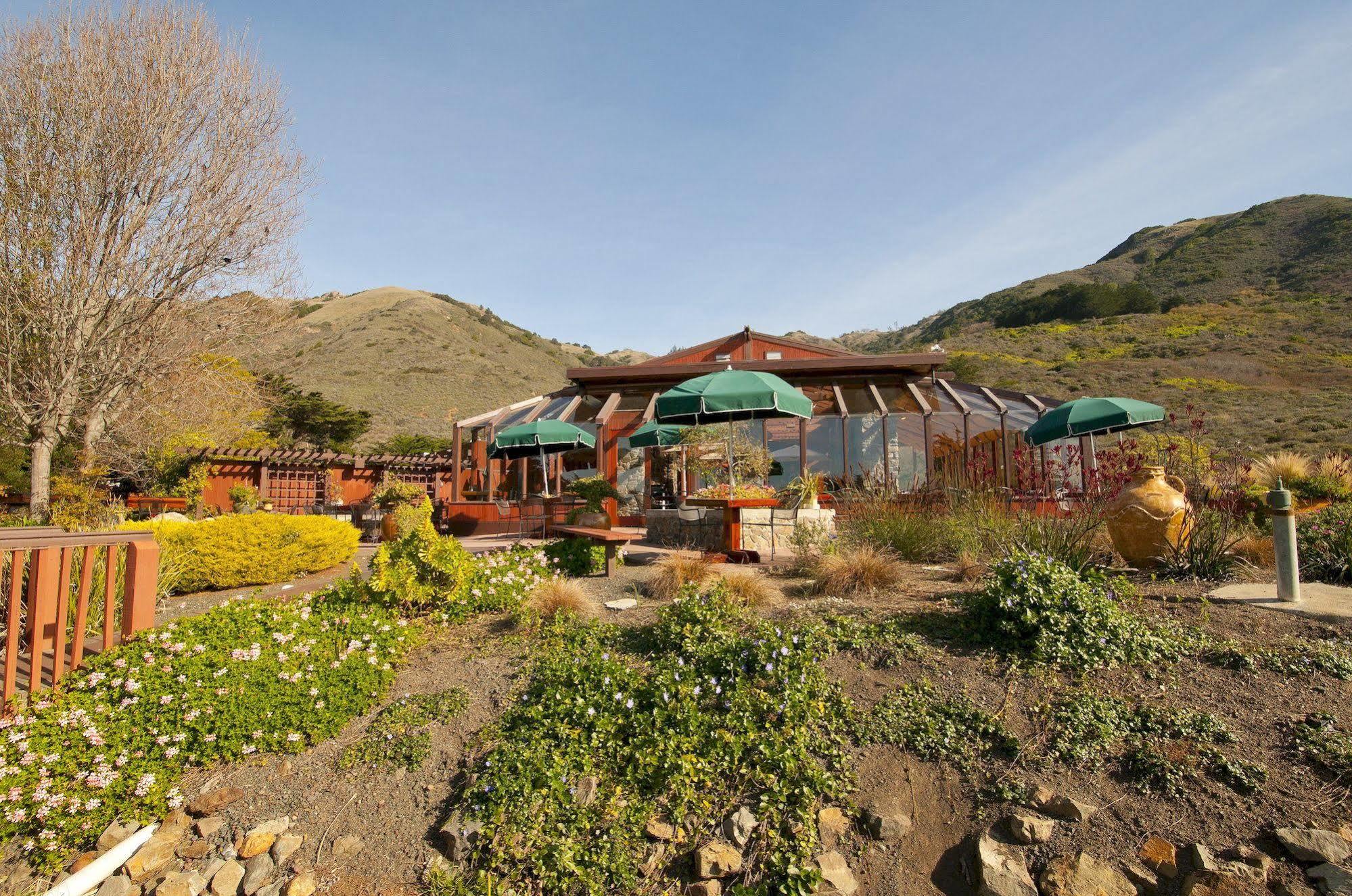 Ragged Point Inn Сан Саймън Екстериор снимка