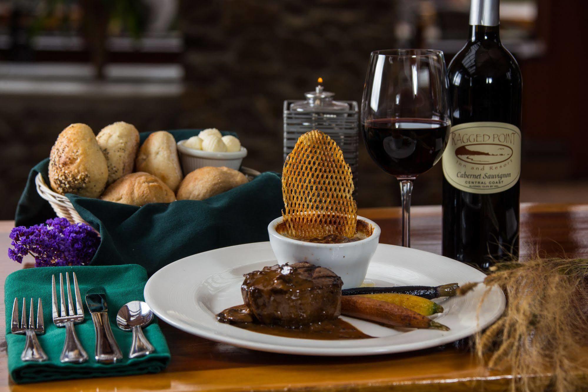 Ragged Point Inn Сан Саймън Екстериор снимка