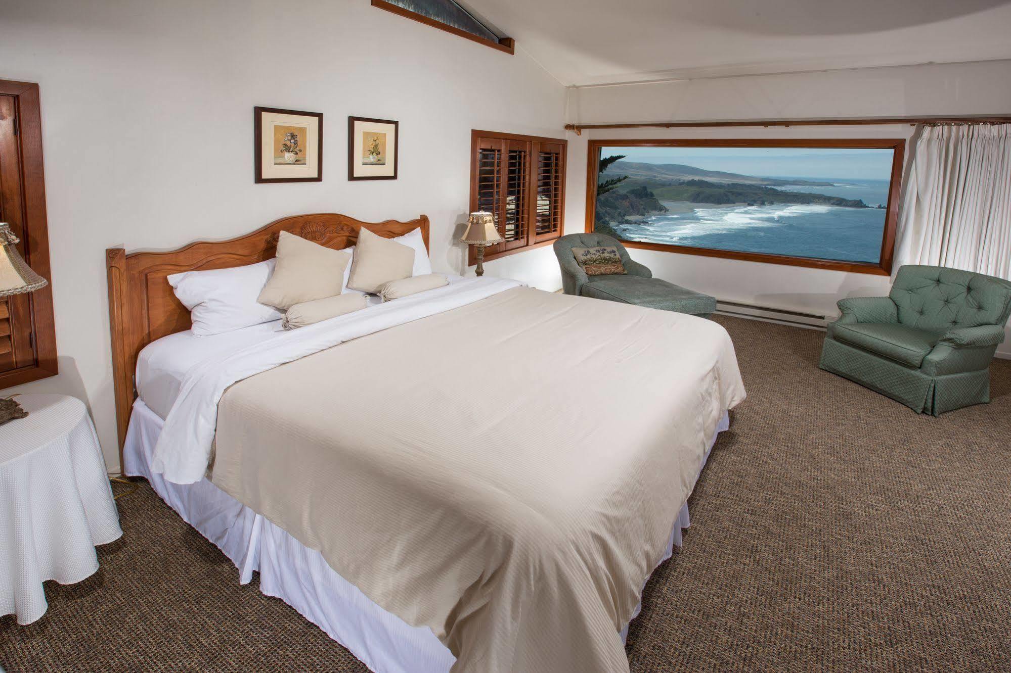 Ragged Point Inn Сан Саймън Екстериор снимка